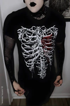 Bleeding Heart Skeleton T-shirt -Vampirefreaks Sale Store skeleton shirt 46af4053 4841 45e3 80cc bca34d348586