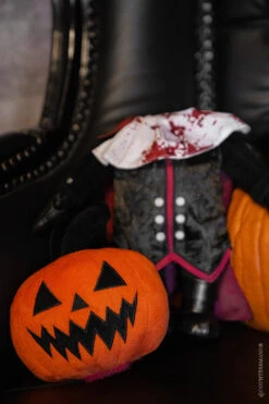 Headless Horseman Plush Toy -Vampirefreaks Sale Store sleepy hollow plushie