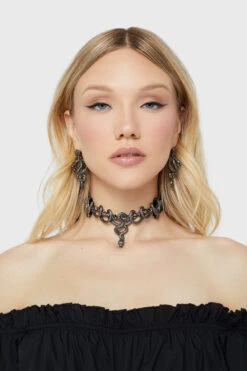 Deadly Coil Choker