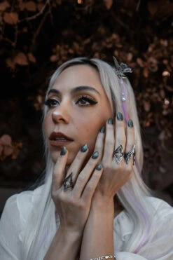 Twisted Fate Ring -Vampirefreaks Sale Store spooky rings