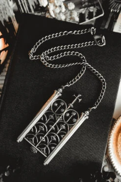 Rotunda Relic Necklace -Vampirefreaks Sale Store the pretty cult 1d42be1f 0154 4f40 b909 41aeac7ebda8