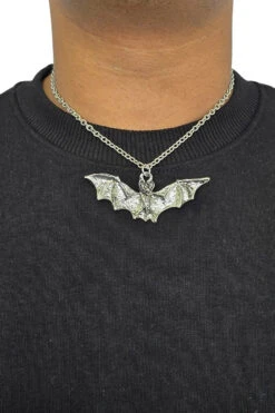 Nightwing Bat Necklace [Silver] -Vampirefreaks Sale Store vampire necklace a3304ae1 4b0c 48ee a3ab b6689729c696
