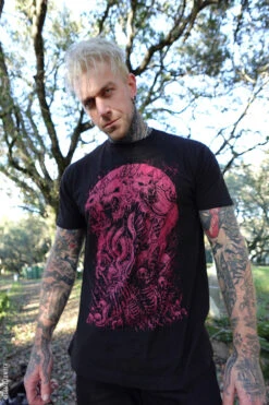 Three-Headed Werewolf T-shirt [WINE RED]