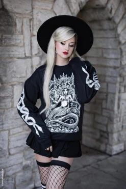 Medusa's Throne T-shirt -Vampirefreaks Sale Store womens grunge clothes b4866a4e 482f 44af a09c f5e9b4c945a7