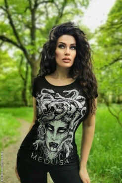 Medusa T-shirt -Vampirefreaks Sale Store womens medusa short sleeve shirt