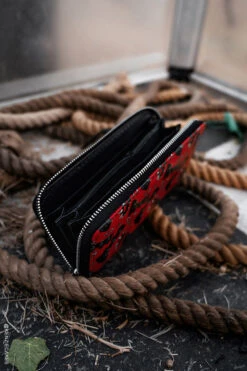 Death Stomp Wallet -Vampirefreaks Sale Store zipperd punk womens wallet